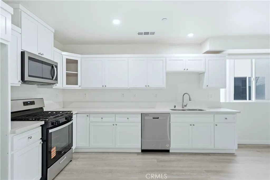 Additional image 51 of 6919 S Menlo, Los Angeles, CA 90044