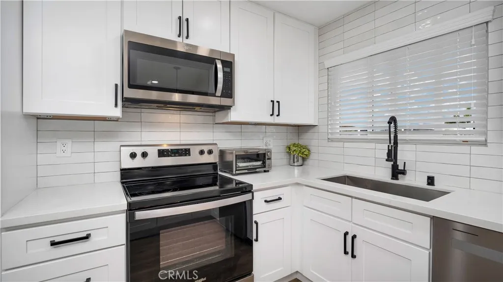 Additional image 11 of 27061 Sun City Blvd, Menifee, CA 92586