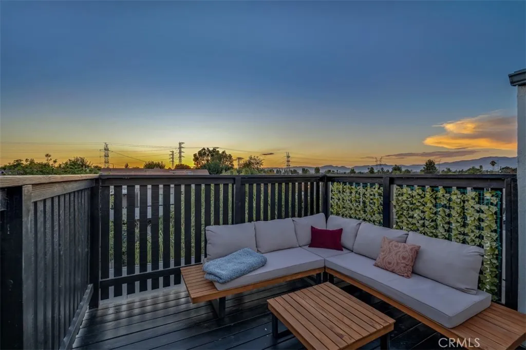 Additional image 51 of 18645 Hatteras Street Unit 230, Tarzana, CA 91356