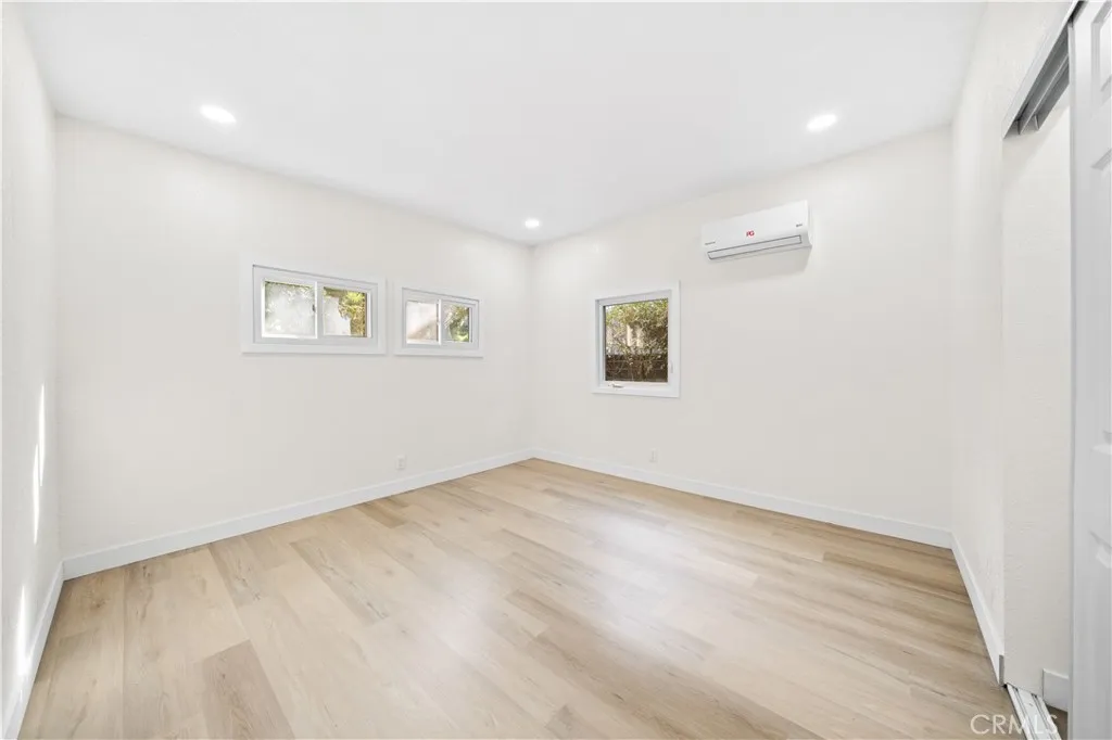 Additional image 62 of 713 Flower Ave, Venice, CA 90291