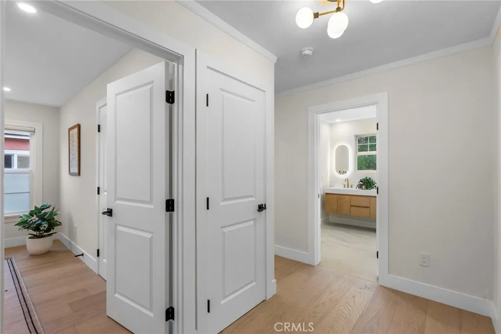 Additional image 70 of 2928 11th St, Los Angeles, CA 90018