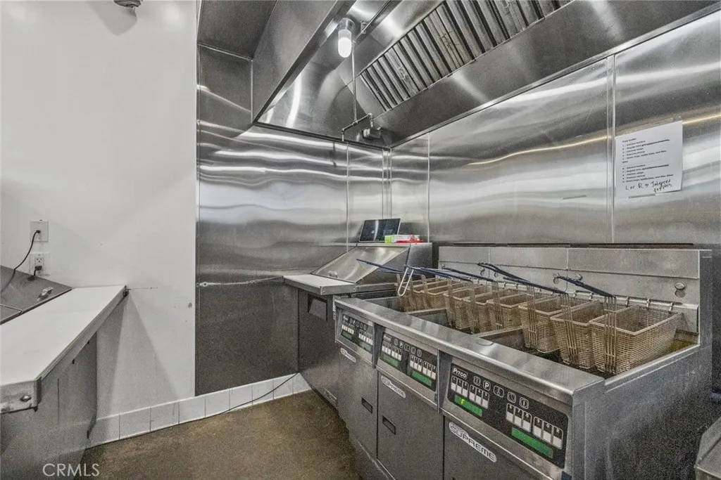 Additional image 12 of 330 Westlake Avenue N Unit 100, Los Angeles, CA 90026