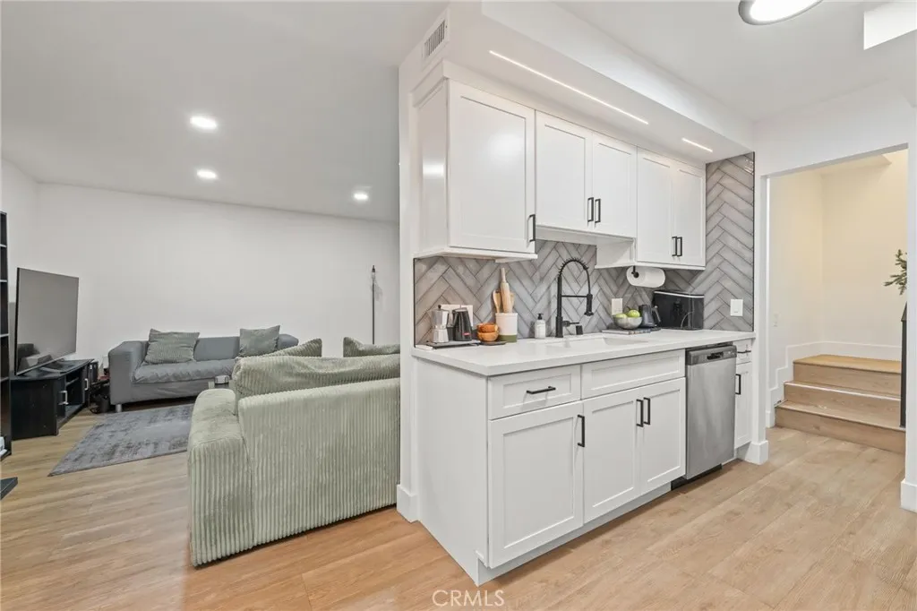 Additional image 13 of 9210 Van Nuys Boulevard Unit 14, Panorama City, CA 91402