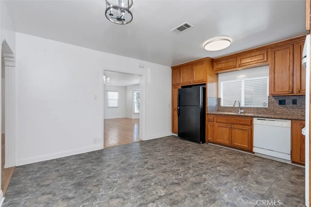 Additional image 14 of 831 Roswell Avenue, Long Beach, CA 90804