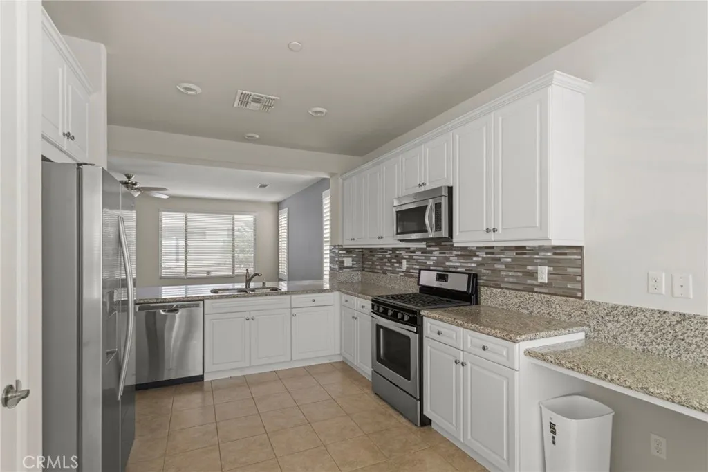 Additional image 7 of 19156 Doral St, Apple Valley, CA 92308