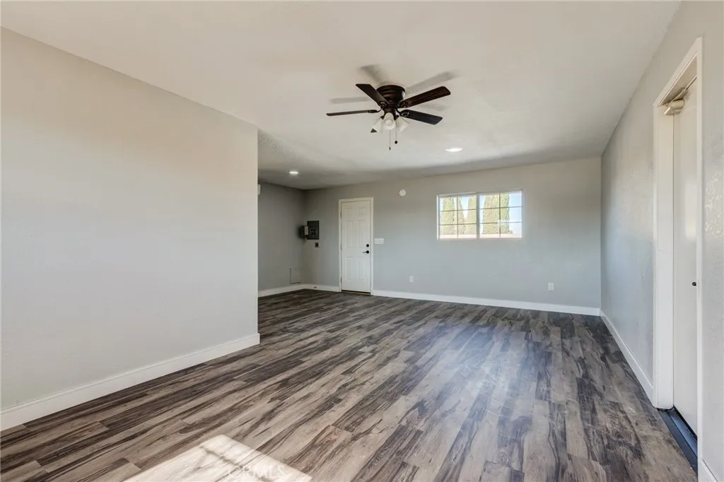 Additional image 47 of 10731 Anaconda Avenue, Oak Hills, CA 92344