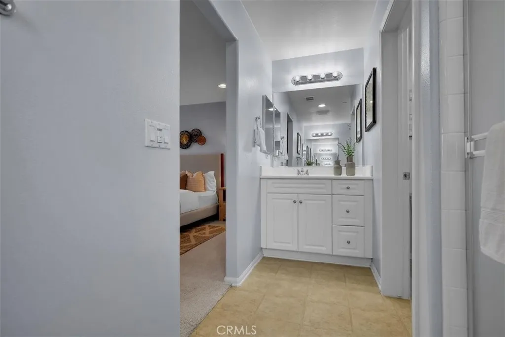 Additional image 22 of 35 Silverado, Irvine, CA 92618
