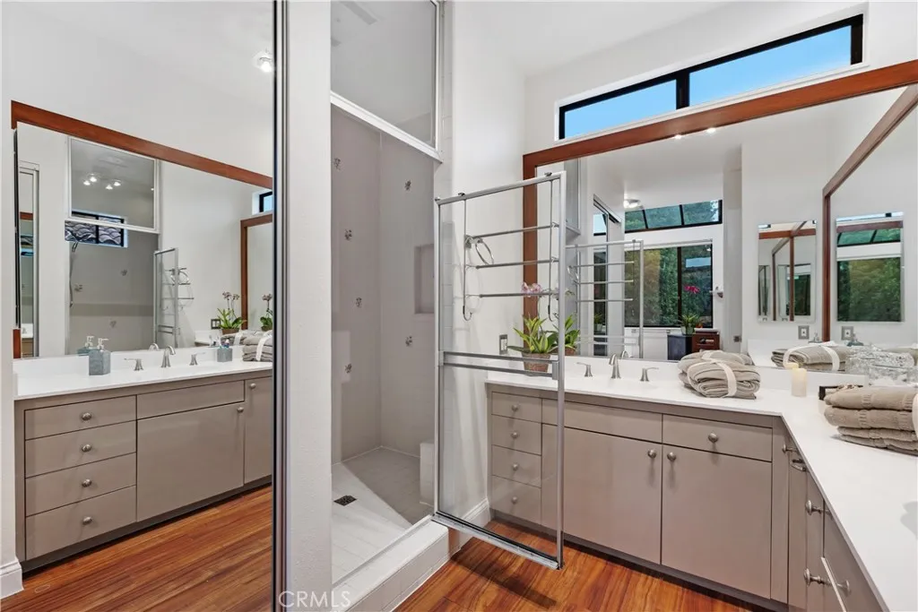 Additional image 35 of 341 S Meadows Ave, Manhattan Beach, CA 90266