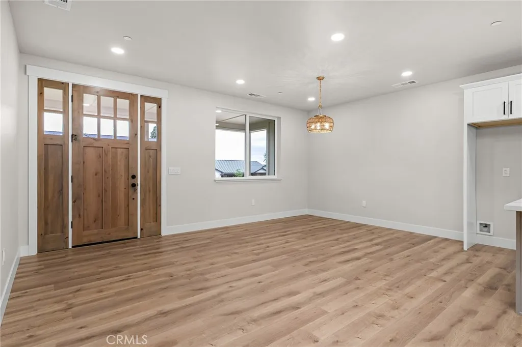 Additional image 6 of 723 Madrone Way, Paradise, CA 95969