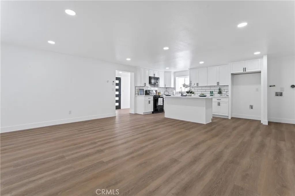 Additional image 11 of 2860 N Macy St, San Bernardino, CA 92407