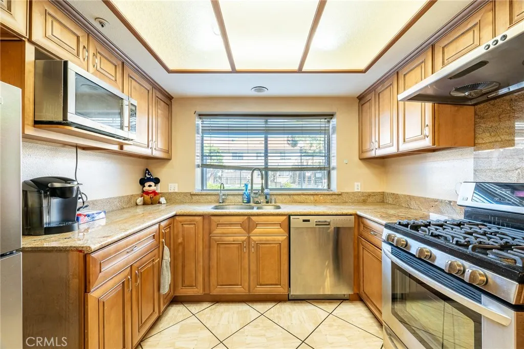 Additional image 14 of 369 E Phillips Boulevard, Pomona, CA 91766