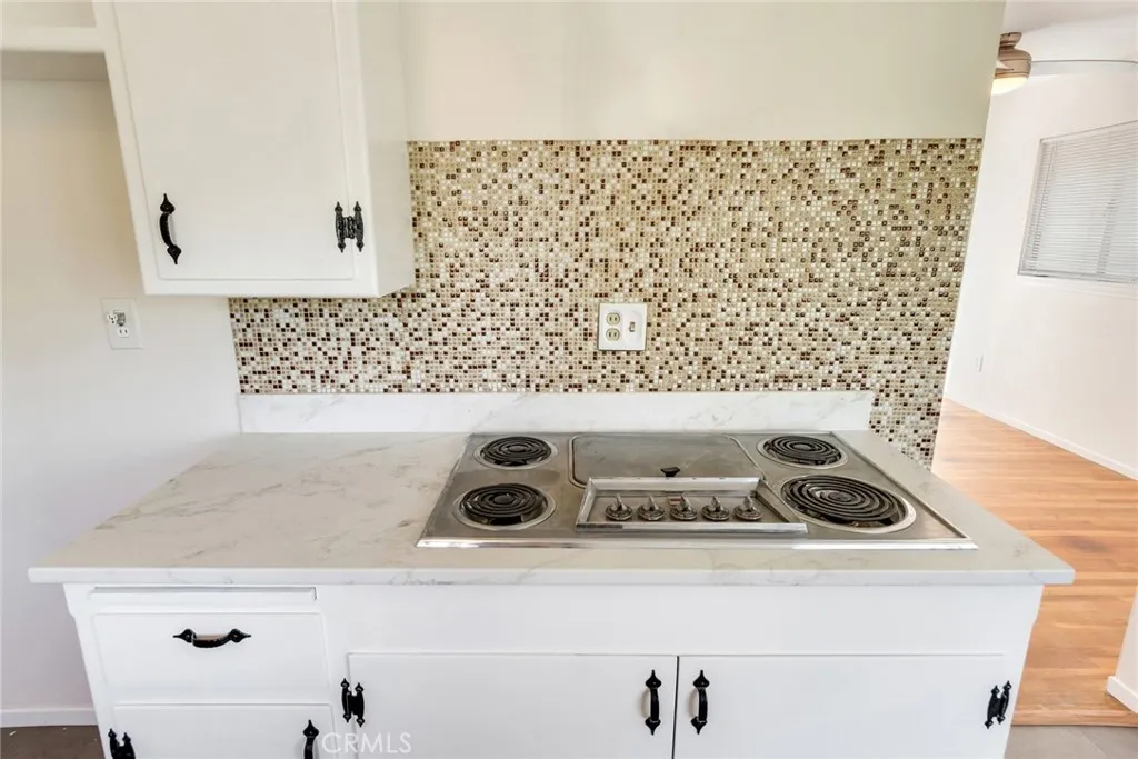 Additional image 9 of 194 W Blaine Street, Riverside, CA 92507