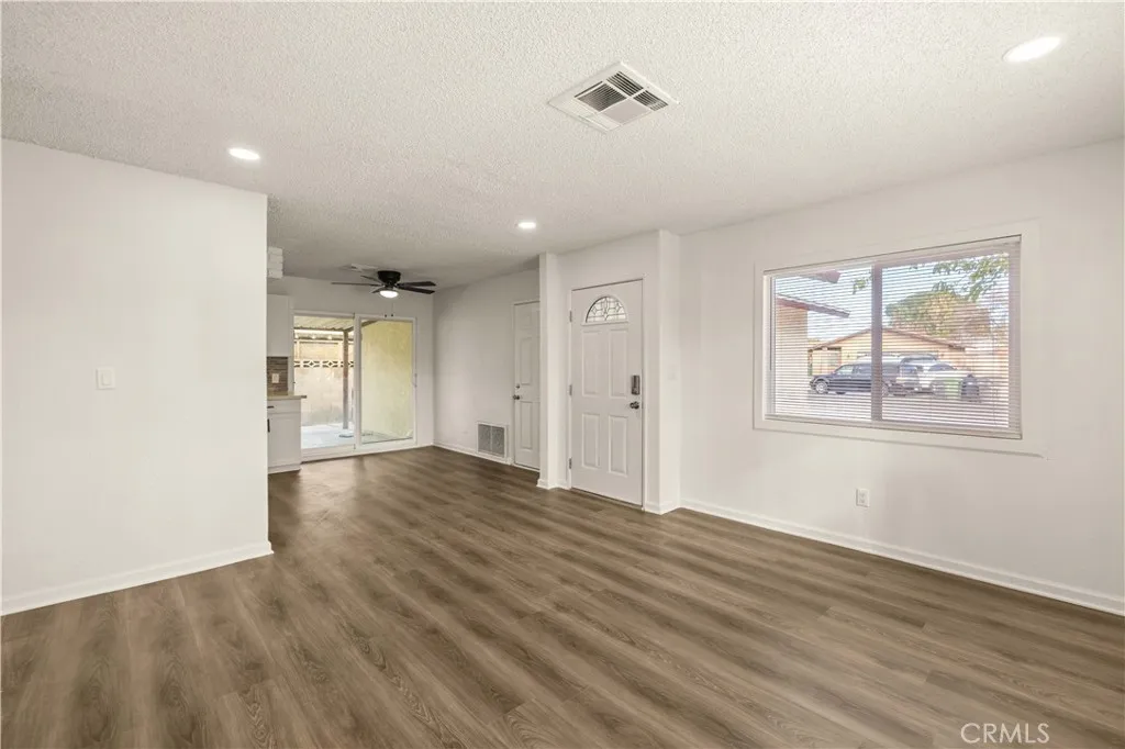 Additional image 8 of 45001 Logue Court, Lancaster, CA 93535