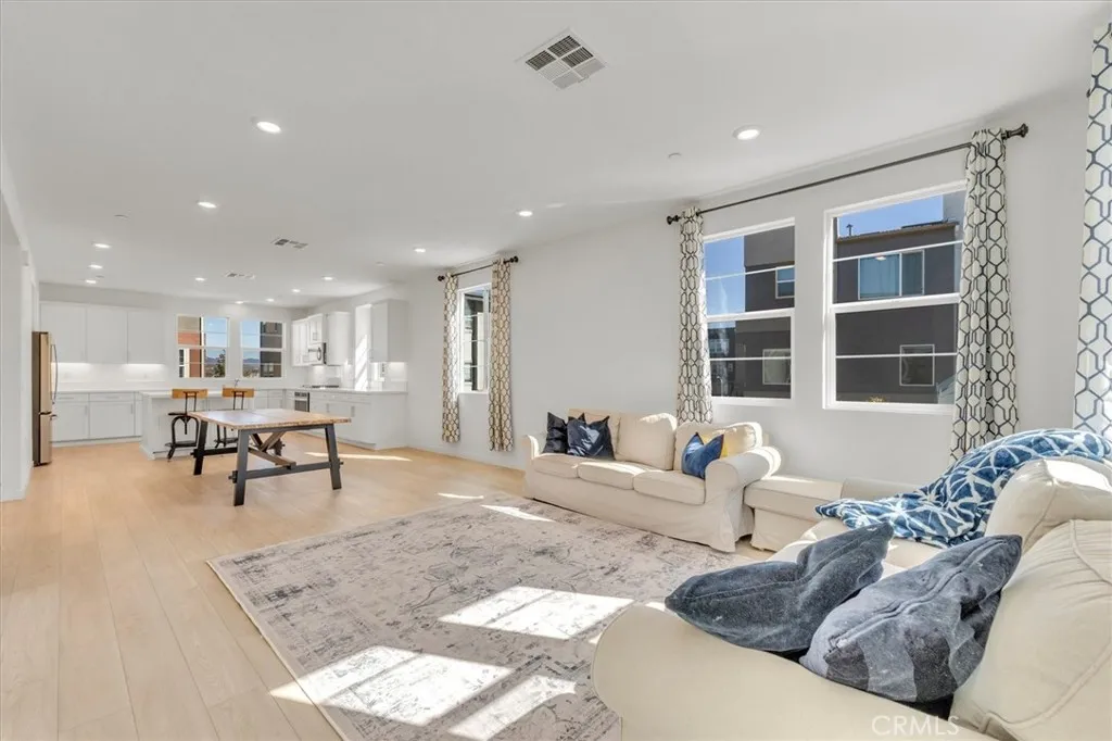 Additional image 16 of 27116 Valley Oak Place, Valencia, CA 91355