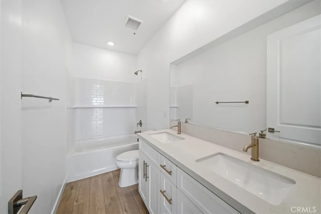 Additional image 26 of 3211 E Avenue J-4, Lancaster, CA 93535