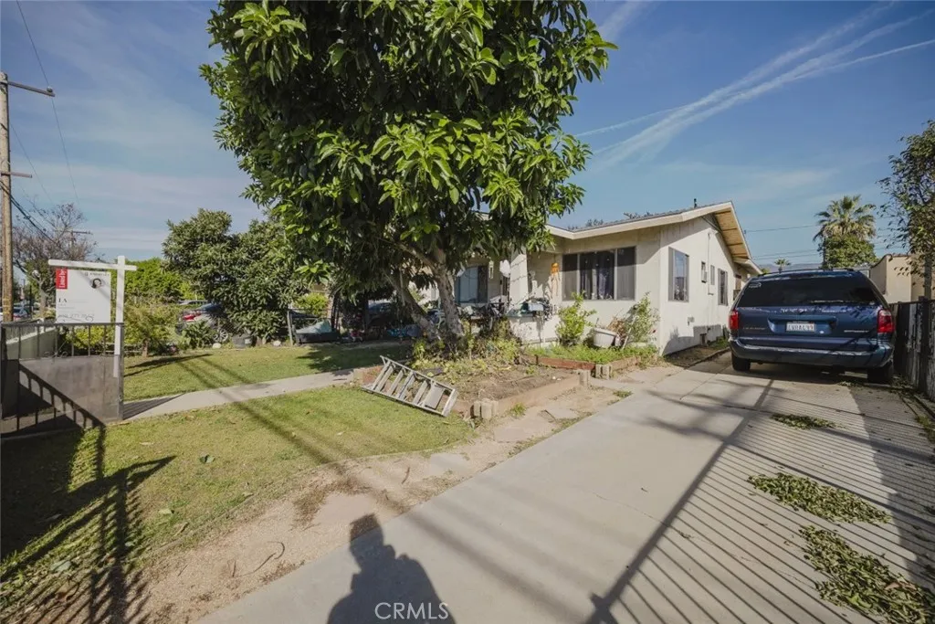 Additional image 17 of 907 5th Street, San Fernando, CA 91340