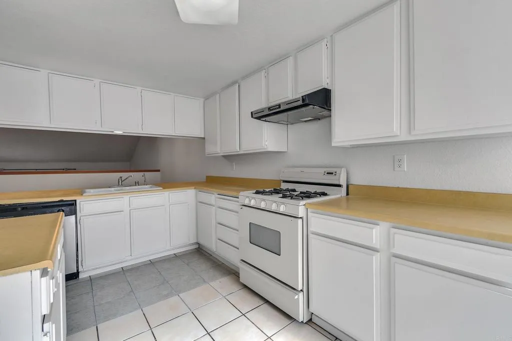 Additional image 51 of 2211 Calle Jalapa Unit 109, West Covina, CA 91792