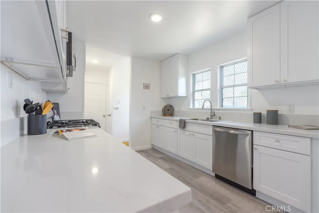 Additional image 55 of 3155 Lynwood Road, Lynwood, CA 90262