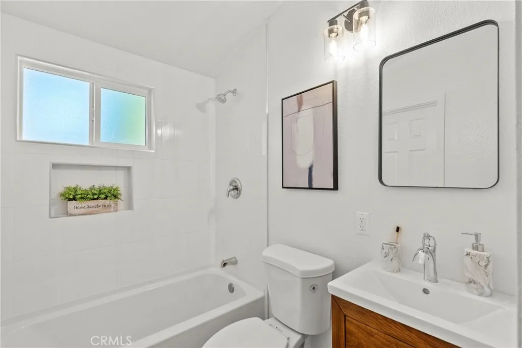 Additional image 17 of 27442 Plumwood Ave, Canyon Country, CA 91351