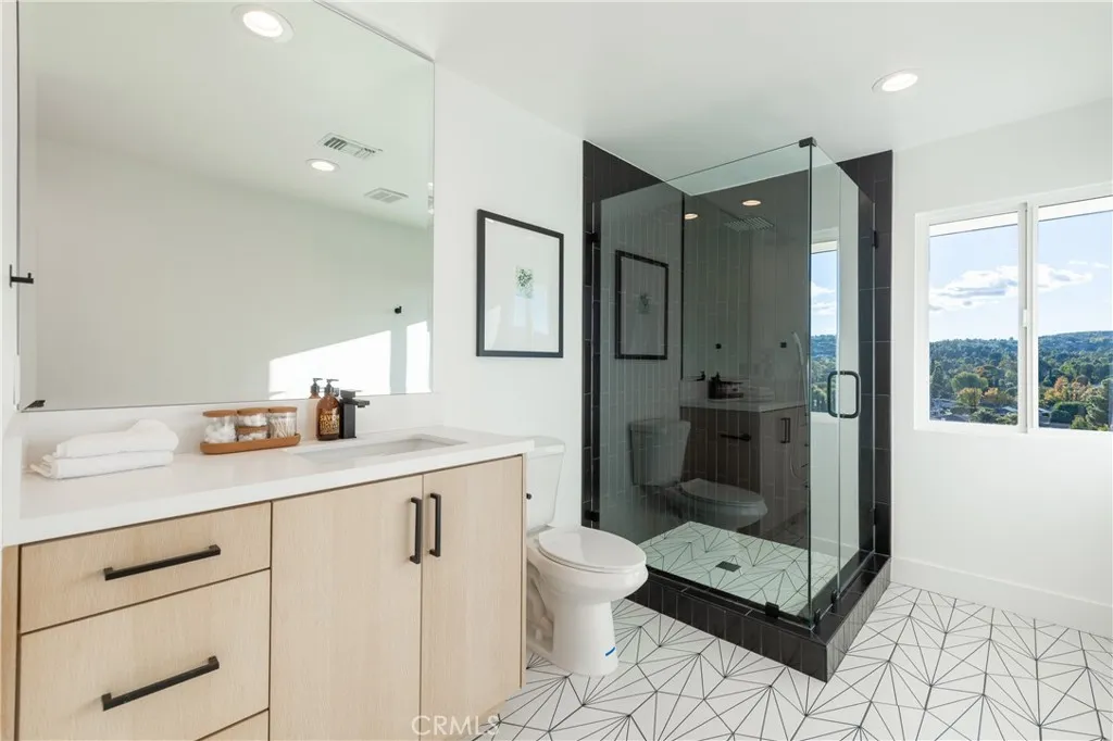 Additional image 113 of 23534 Aetna st, Woodland Hills, CA 91367