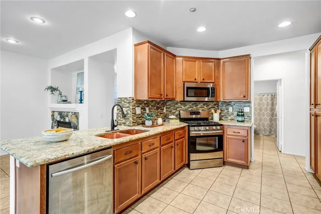 Additional image 15 of 17108 Red Ash Court, Fontana, CA 92337