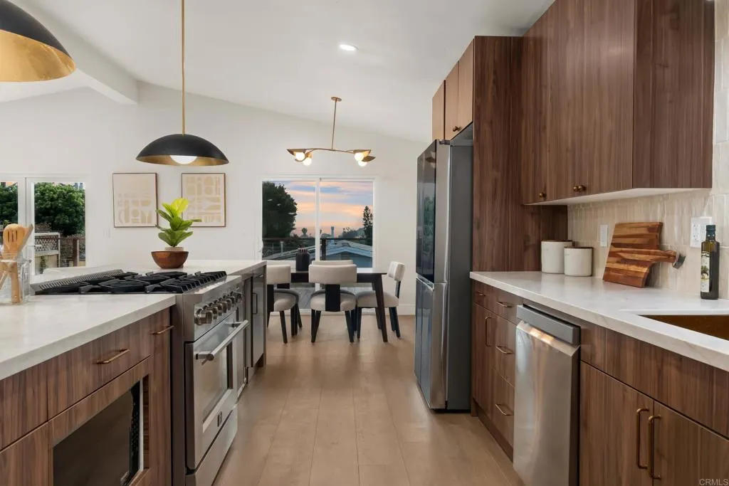 Additional image 40 of 835 Cathy Lane, Cardiff By The Sea, CA 92007