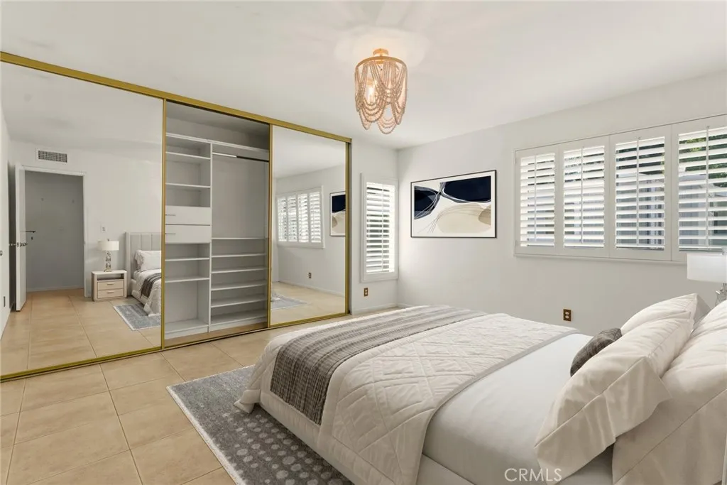 Additional image 9 of 22117 Burbank Boulevard Unit 7, Woodland Hills, CA 91367