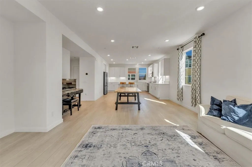 Additional image 91 of 27116 Valley Oak Place, Valencia, CA 91355