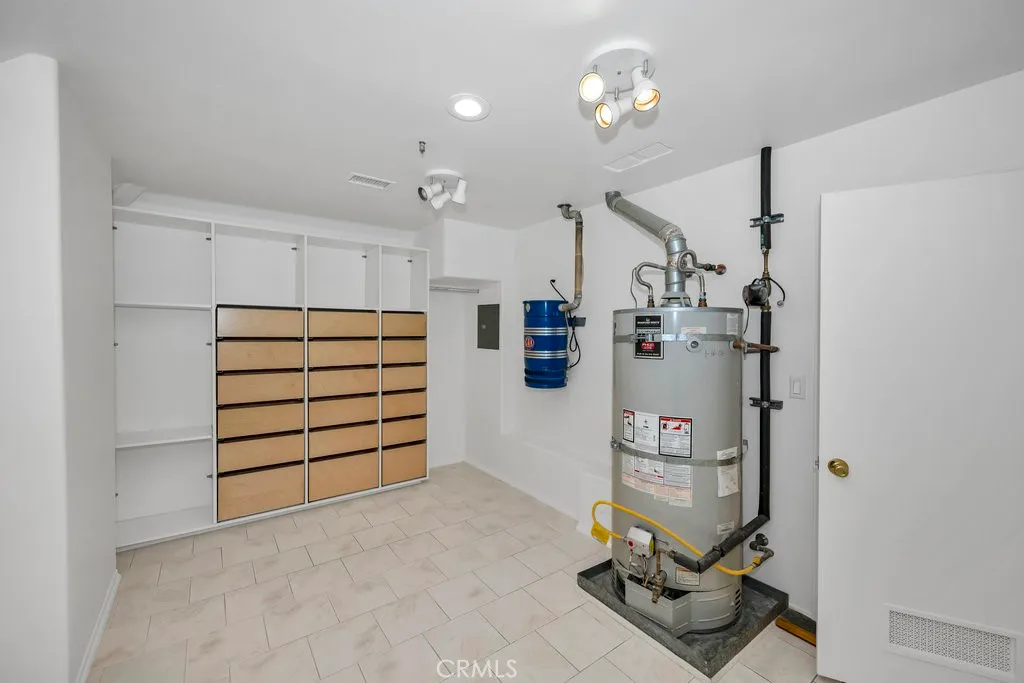 Additional image 94 of 217 N Lima St, Sierra Madre, CA 91024