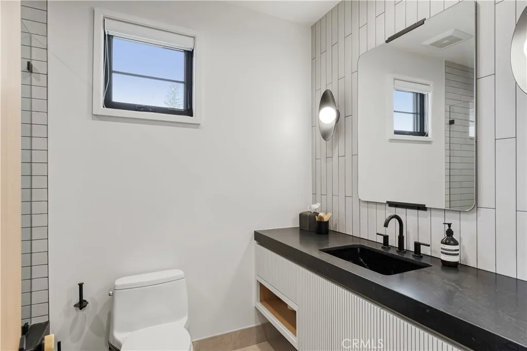 Additional image 52 of 4050 Contera Road, Encino, CA 91436