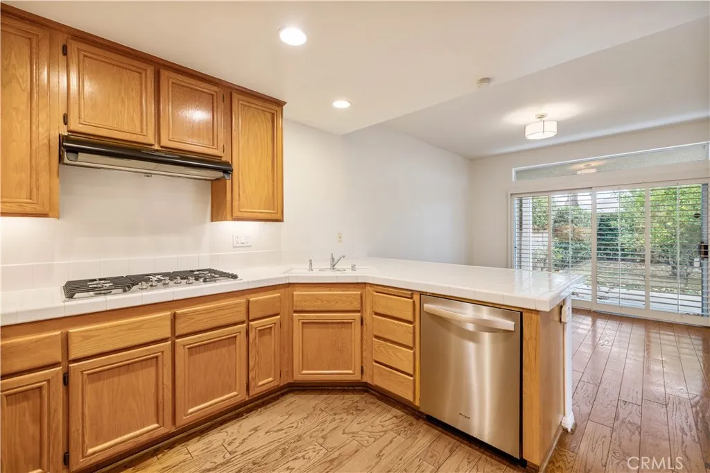 Additional image 14 of 24420 Hampton Dr Unit C, Valencia, CA 91355