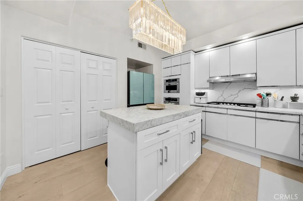 Additional image 71 of 235 S Gale Dr Unit 102, Beverly Hills, CA 90211