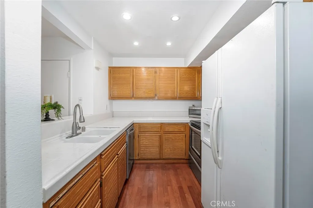 Additional image 13 of 25712 Le Parc Unit 48, Lake Forest, CA 92630