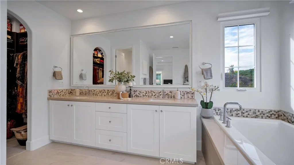 Additional image 27 of 343 Paradiso, Irvine, CA 92602