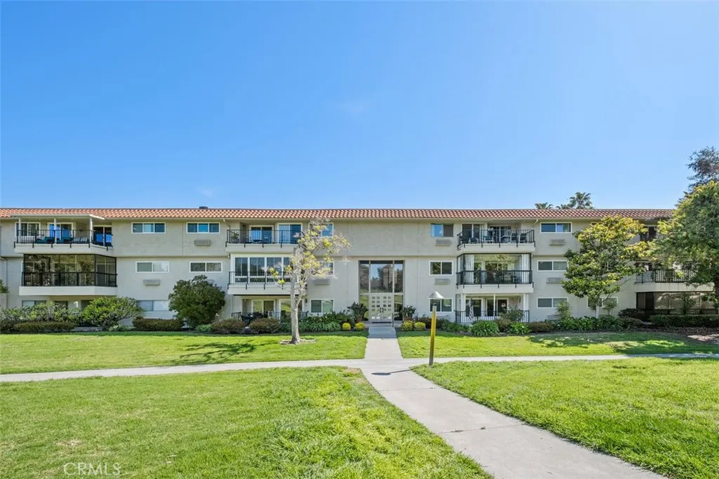 Additional image 48 of 2388 W Via Mariposa Unit 3E, Laguna Woods, CA 92637