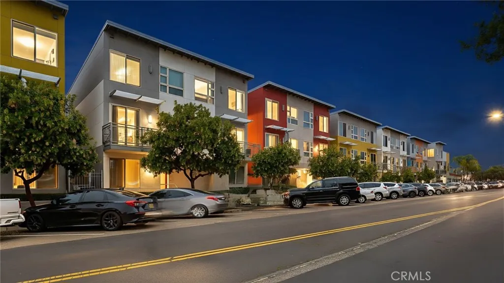 Property image for 1759 Fulton St, Fresno, CA 93721