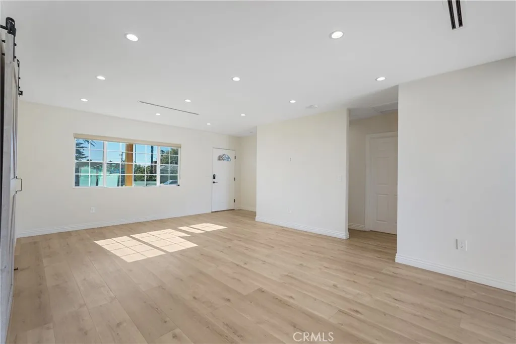 Additional image 14 of 12317 Roscoe, Sun Valley, CA 91352