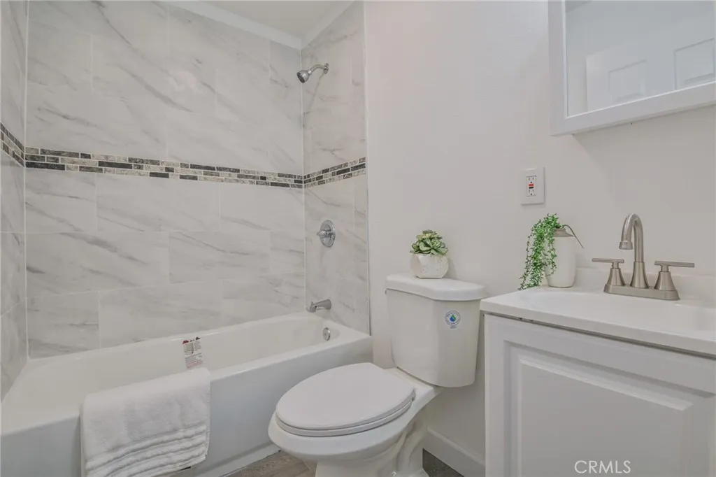 Additional image 19 of 1335 W 68th St, Los Angeles, CA 90044