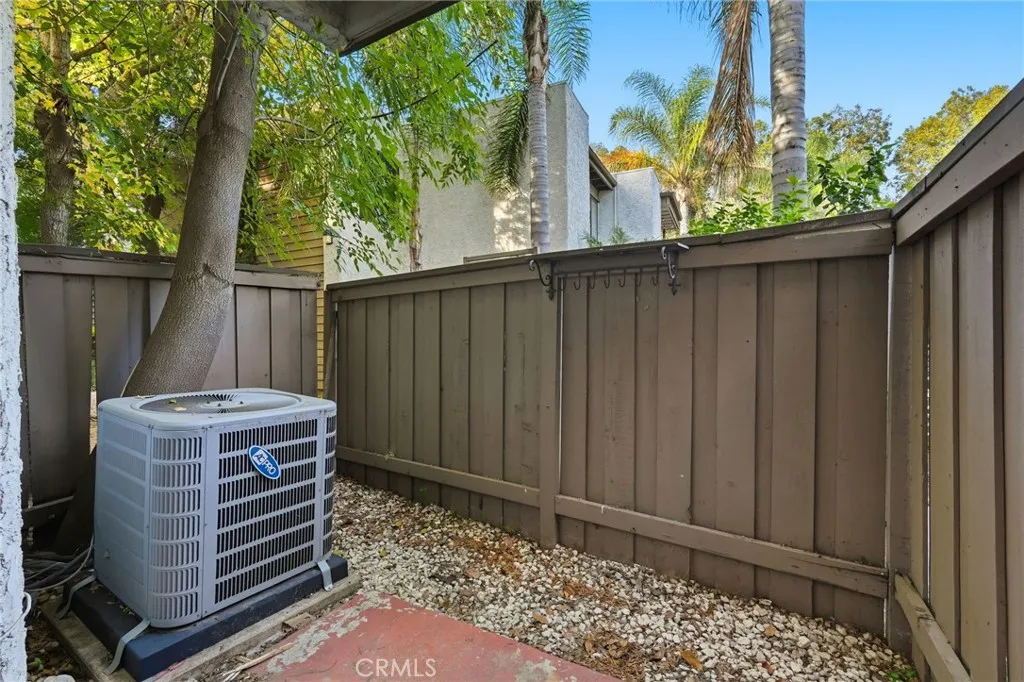 Additional image 40 of 15511 Sherman Way Unit 19, Van Nuys, CA 91406