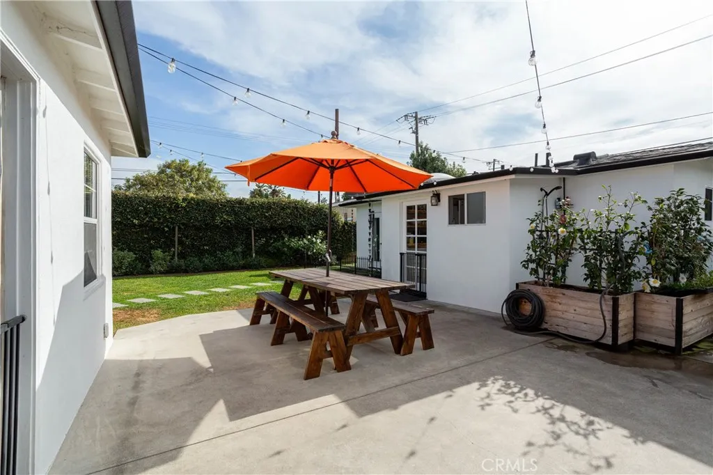 Additional image 59 of 394 E 20th St, Costa Mesa, CA 92627