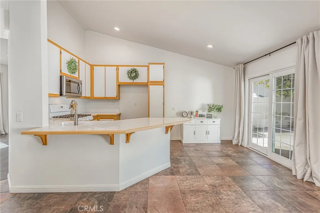 Additional image 71 of 28630 Newcastle Rd, Highland, CA 92346