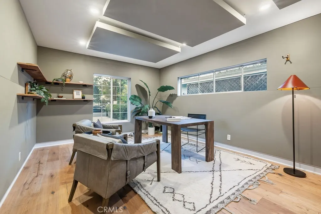 Additional image 118 of 5725 Rhodes Avenue, Valley Village, CA 91607