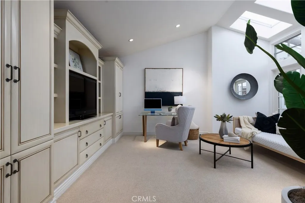 Additional image 19 of 1905 Yacht Maria, Newport Beach, CA 92660