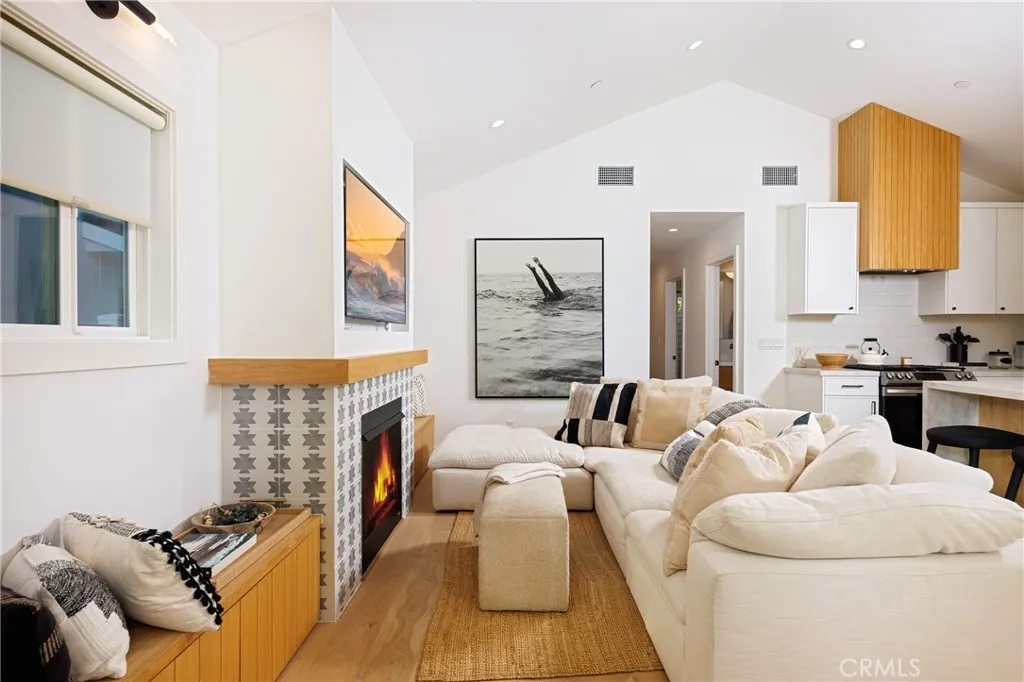 Additional image 50 of 122 E Bay Avenue, Newport Beach, CA 92661