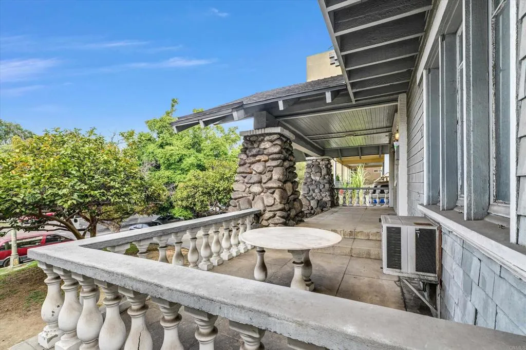 Additional image 3 of 226 S Rampart Boulevard, Los Angeles, CA 90057