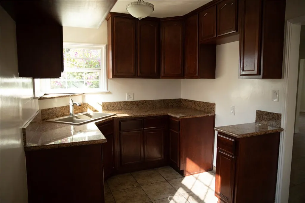 Additional image 19 of 9726 Kauffman Avenue, South Gate, CA 91355