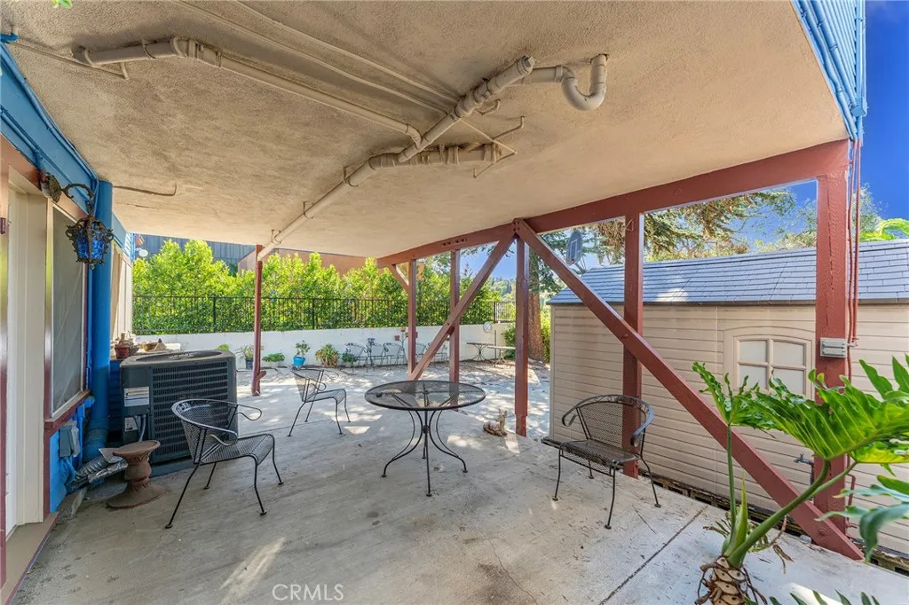 Additional image 21 of 2042 Rome Dr, Los Angeles, CA 90065