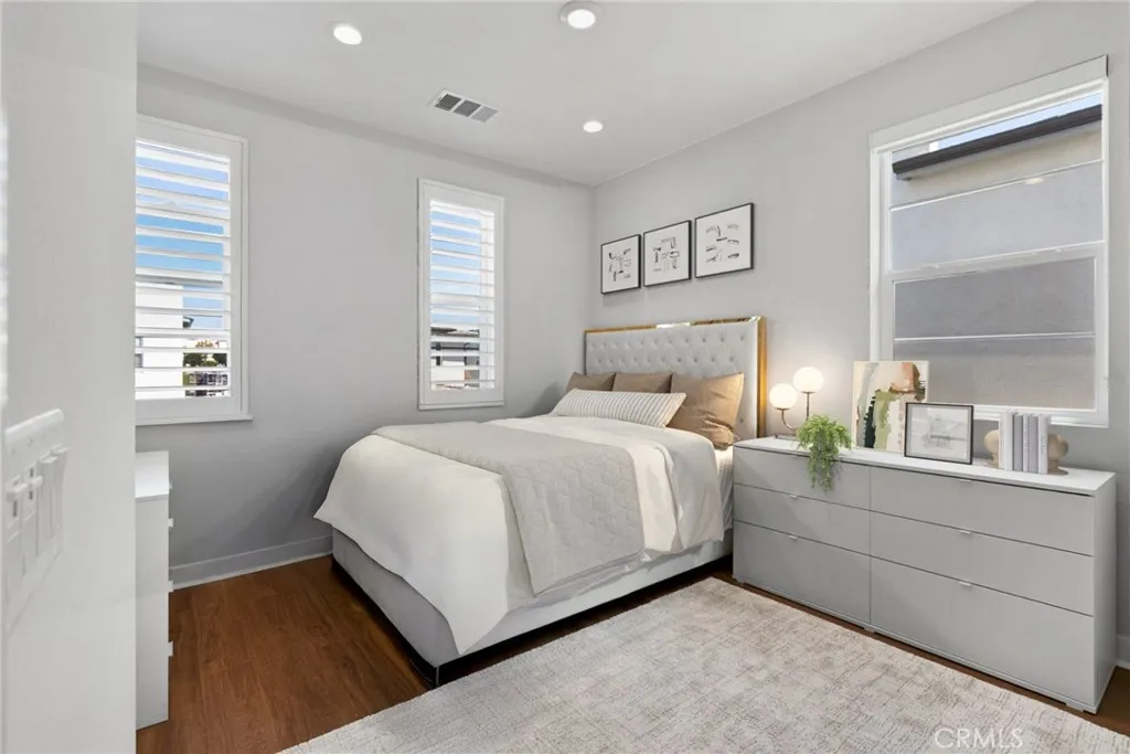 Additional image 11 of 200 Newton, Lake Forest, CA 92630