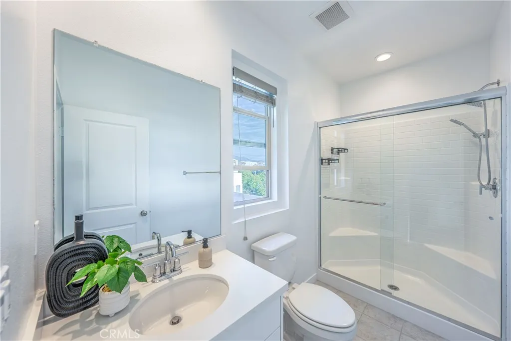 Additional image 52 of 177 Frame, Irvine, CA 92618