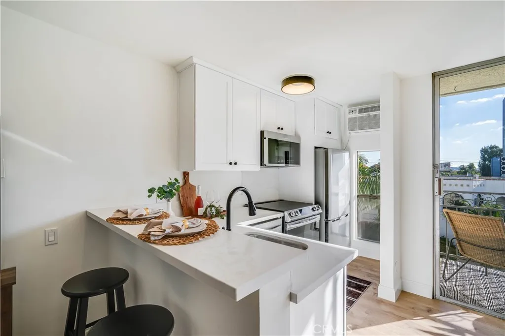 Additional image 43 of 6151 Orange Unit 307, Los Angeles, CA 90048